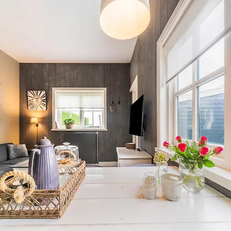 Near Dune Beaches Feriehus *