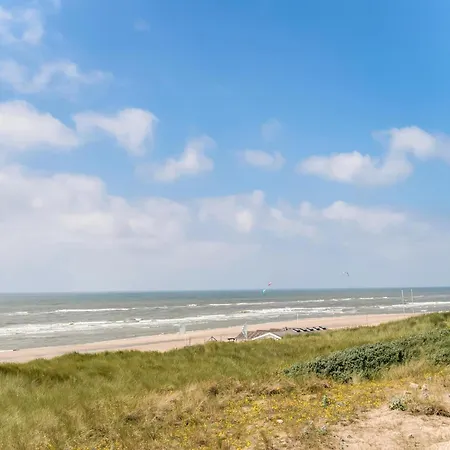 Дом отдыха Near Dune Beaches Эгмонд-Биннен
